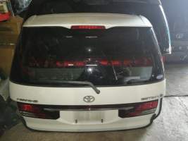 Дверь пятая   TOYOTA ESTIMA ACR30  (Тойота Эстима) перламутр