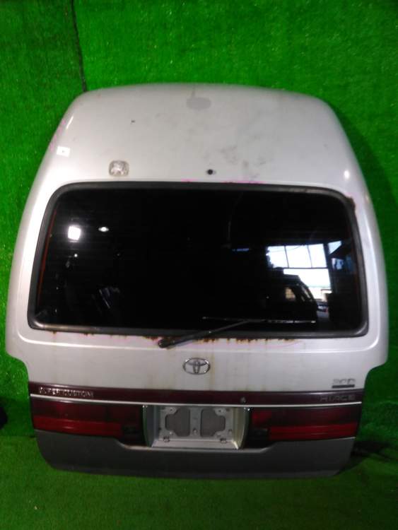 дверь пятая на TOYOTA HIACE KZH120;TRH102;TRH112;LH129;YY101;KZH138;KZH100;KZH106;LH100;LH107;LH119;LH186;LH172;LH106;LH113;RZH101;KZH116;KZH126;LH178;RZH100;LH109;RZH102;LH103;LH168 (Тойота Хайс) БЕЛАЯ НОЧЬ