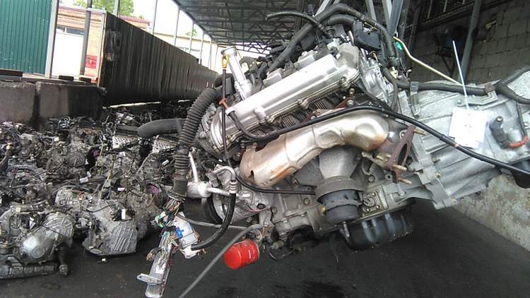 двигатель на TOYOTA CELSIOR UCF30 3UZ-FE