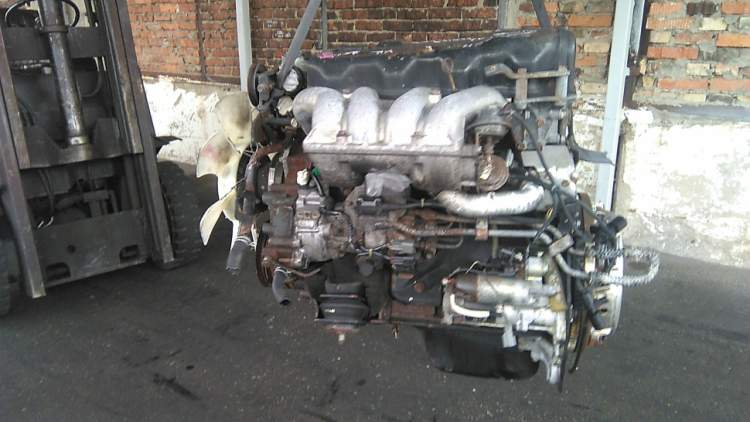 двигатель на MITSUBISHI CANTER FE507 4D33