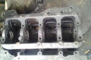 блок двигателя  4G64T на MITSUBISHI LANCER (Мицубиси Лансер )